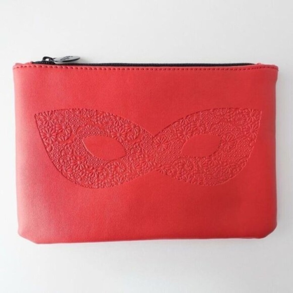5/$20‎ Glam Bag October 2018 Red Faux Leather Embossed Floral Masquerade